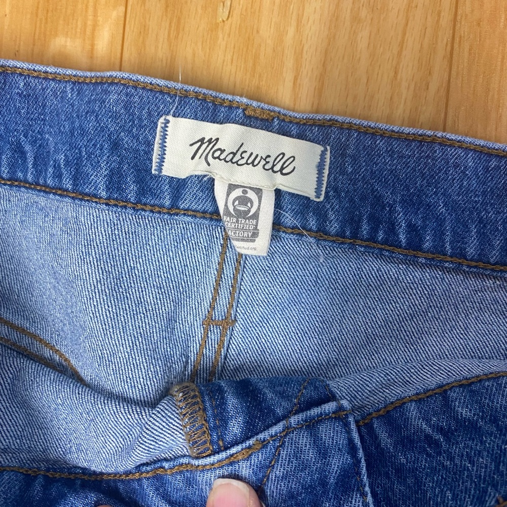Madewell Wide-Leg Jeans in Medium Blue Wash - Picture 3 of 11